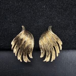 Monet Gold Tone Feather Wing Clip On Earrings Vintage Jewelry